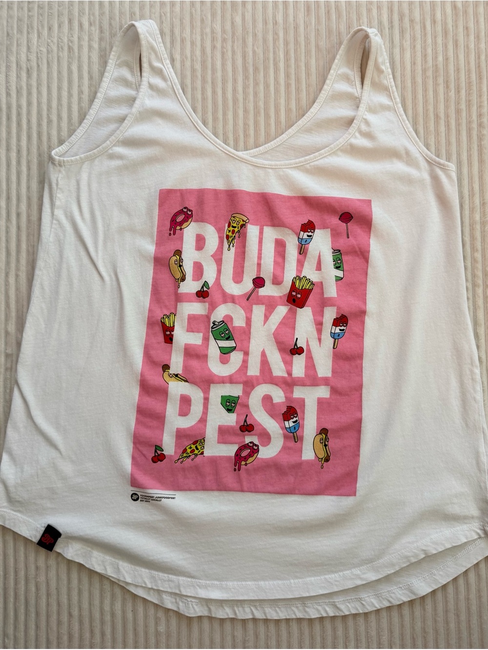 NWOT Rare Budapest Underground Graphic Tank Pink Block Print Curved Hem Large